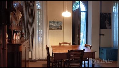 Villa con giardino e piscina