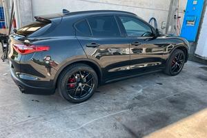 Stelvio Q4 210 cv