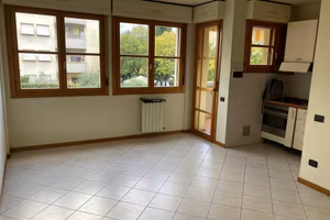 Appartamento di 102 m² con 5 locali e box auto a C
