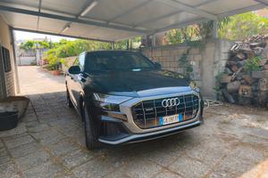 Audi Q8 sline