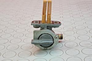 RUBINETTO BENZINA YAMAHA R6 1999 2002 YZF 2000 200