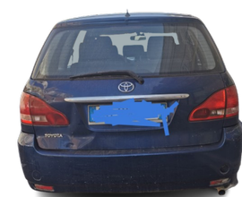 Toyota Avensis Verso 7 posti 2000 cc 2-4D