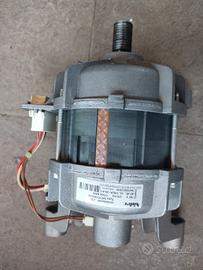 Motore Lavatrice Ariston Aqualtis 