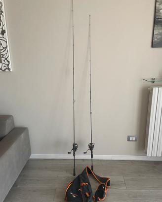 2 Canne da spinning daiwa con mulinelli + sacca