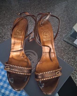 scarpe da donna estive numero 38 .