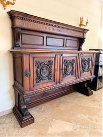 Credenza/Madia in Legno Massello Intagliato