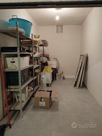 Locale Deposito / Posto moto