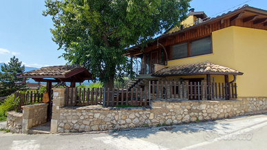 Casa Vacanze indipendente con giardino