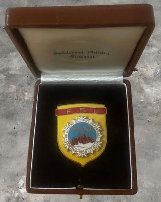 Distintivo FSI Cortina 1956 Olimpiadi e Custodia