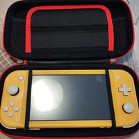 Nintendo switch light con custodia e 3 giochi