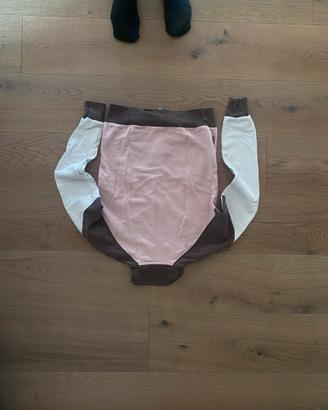 Tuta composta da pantaloni tiscior e giacca Nike