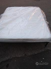 Materasso matrimoniale e rete ortopedica