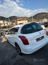 Peugeot 308 1.6 8V e-HDi 112CV Stop&Start robotiz.