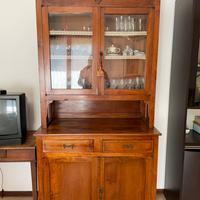 vetrina in legno di ciliegio