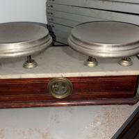 Bilancia meccanica a piatti