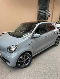 SMART FORFOUR 1.0 GPL
