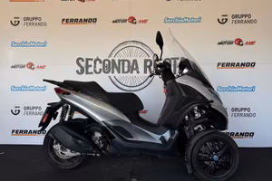 Piaggio MP3 300 hpe LT