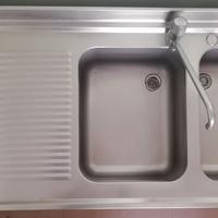 Banco inox+marmo e lavello inox labor./pizzeria