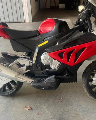 Moto a batteria BMW giocattolo