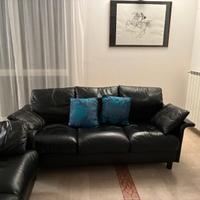DIVANO in pelle 3 posti colore nero