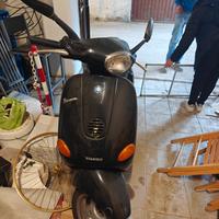 vespa 50 et2