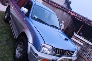 Mitsubishi l 200