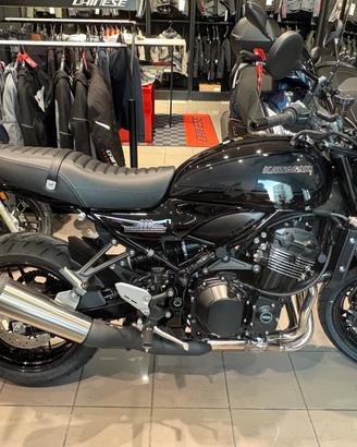 Kawasaki Z 900 RS Black Ball Edition 2026 PROMO a 