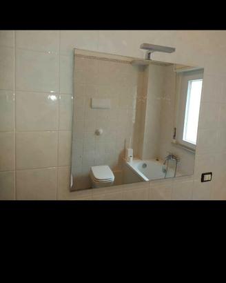 Specchio bagno con luce a led
