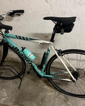 Bici da corsa Bianchi via Nirone 7