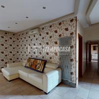 Appartamento di 3 vani e accessori, Afragola.