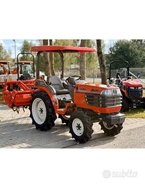 TRATTORE - KUBOTA GB 20 - CON TETTUCCIO