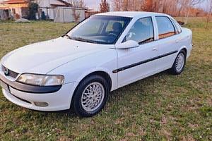 Opel Vectra 1.8i 16V cat 4 porte CD CLIMA EPOCA ST