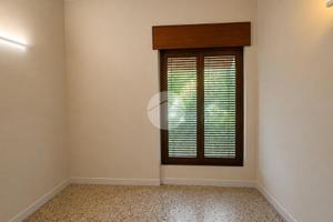 NEGOZIO A VERDELLINO