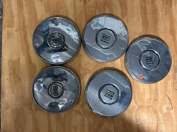 Auto d epoca 124/125 cerchi calotte e varie