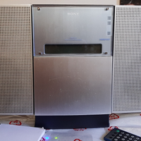 Lettore CD e radio stereo Sony