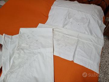 Splendido corredo d'epoca per letto matrimoniale 