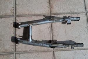 Forcellone Aprilia '82 RC