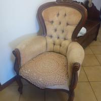 poltrona maggiolino e cassapanca