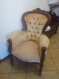 poltrona maggiolino e cassapanca