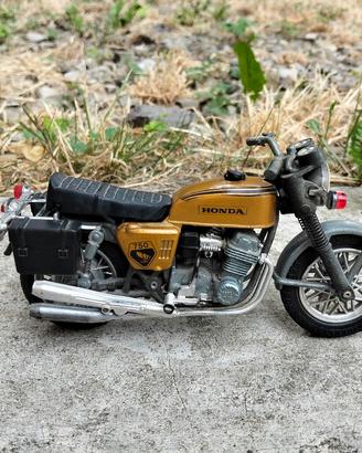Modellino Honda 750 four