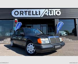 MERCEDES-BENZ 200 E DA COLLEZIONE