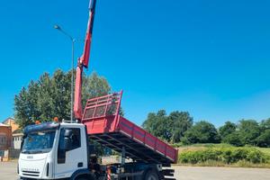 Iveco EUROCARGO 120 E 18 Con GRU FASSI