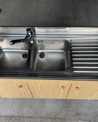 LAVELLO IN INOX CON MOBILE E RUBINETTO