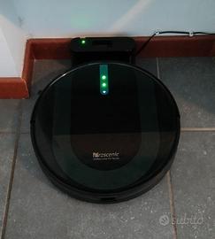 Robottino aspirapolvere lavapavimenti