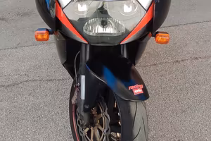 Aprilia rsv 1000