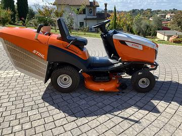 Trattorino Rasaerba STIHL RT5112Z