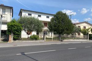 CASA INDIPENDENTE A TEZZE SUL BRENTA