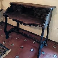 Scrivania antica spagnola in legno stile Gaudi'