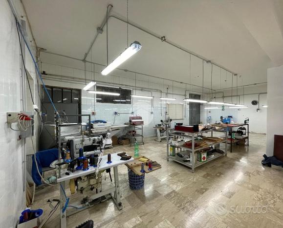 LABORATORIO A NAPOLI