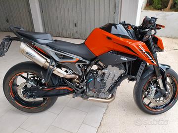 KTM duke 790